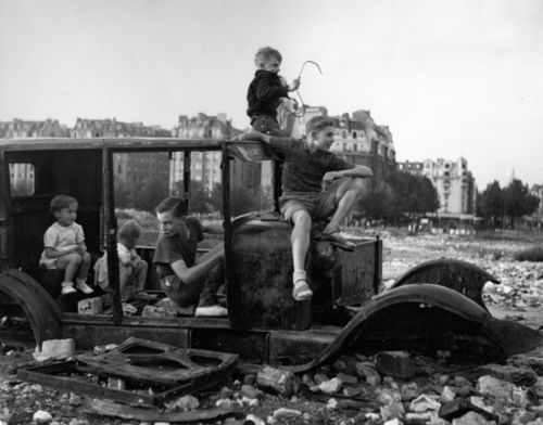 Voiture fondue 1944