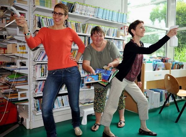 Trois droles de dames de la Mediatheque (Copier)