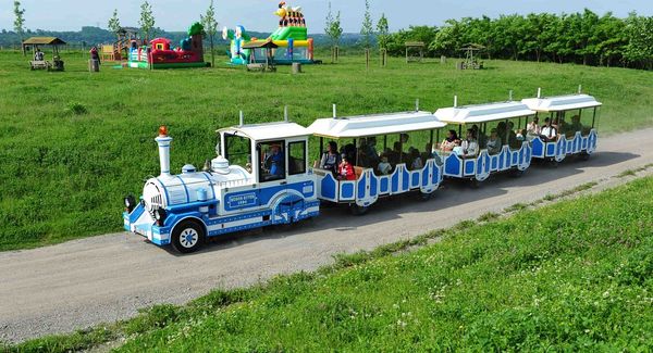 Balade en petit train ! - Shopping Promenade Claye-Souilly