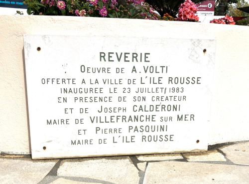 Volti plaque